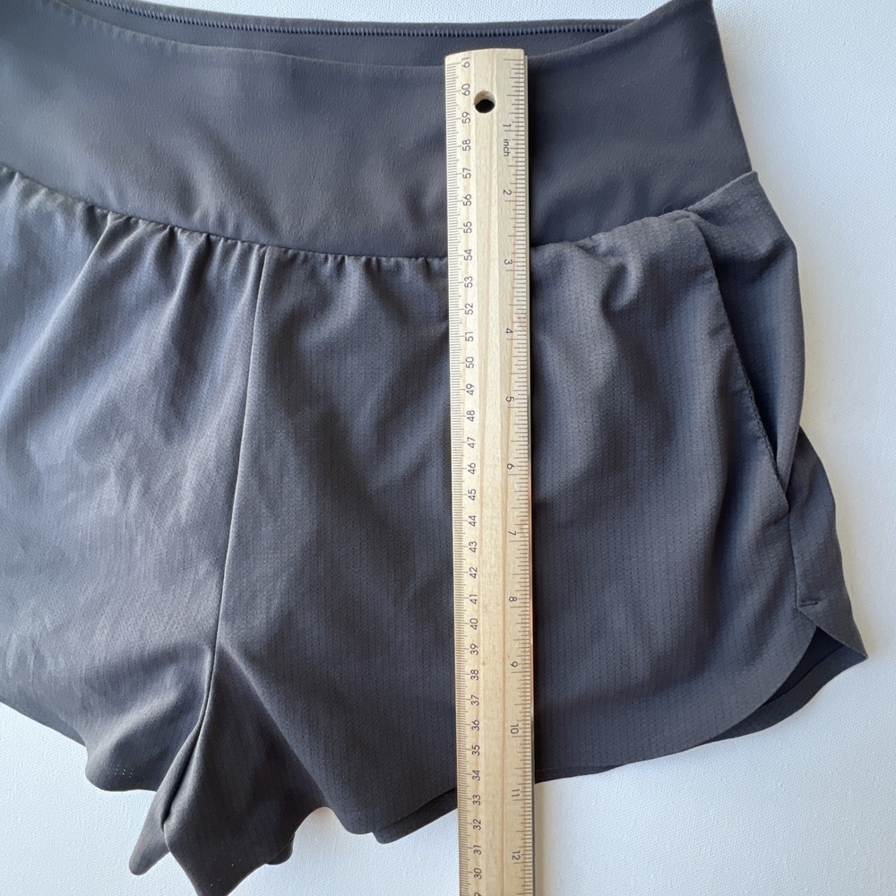 UNIQLO Shorts Ultra Stretch Running Womens S Gray Lined Zip Pocket Active Wear - Picture 3 of 10